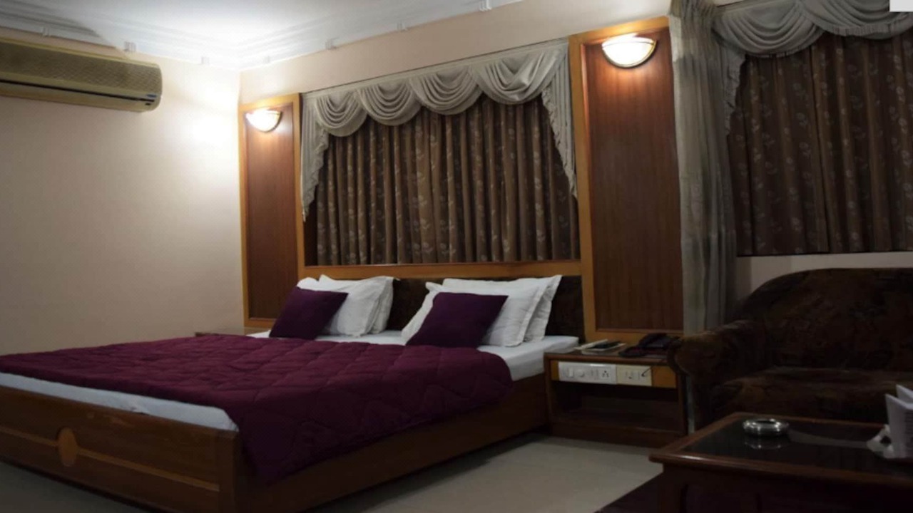 Photo of Bedroom in Sayajiganj