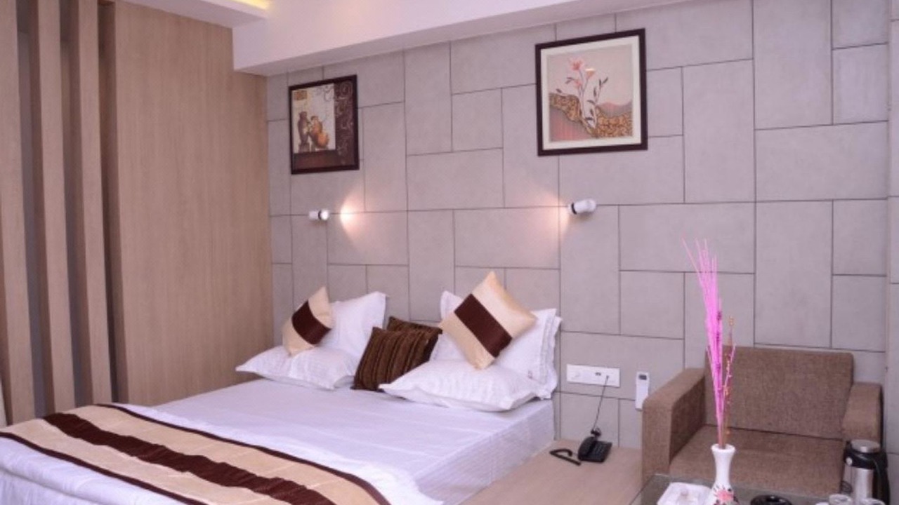 Photo of Bedroom in Bhavnagar