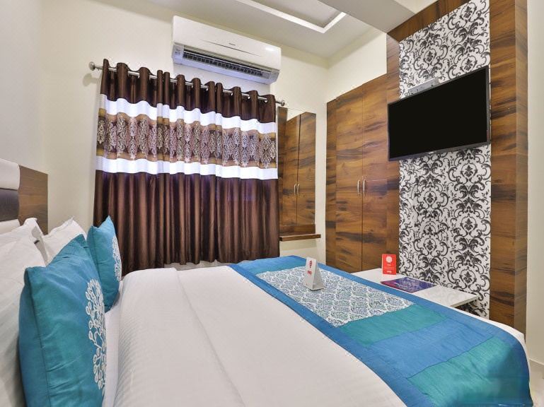 Photo of Bedroom in Navrangpura