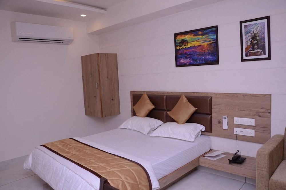 Photo of Bedroom in Bhavnagar