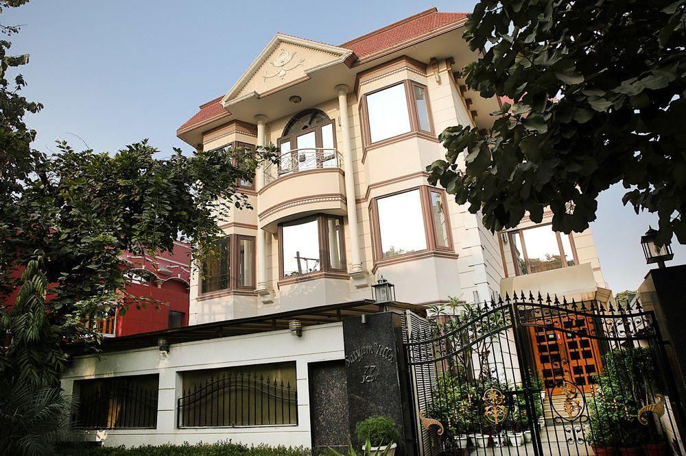 Photo of Buildings in DLF City