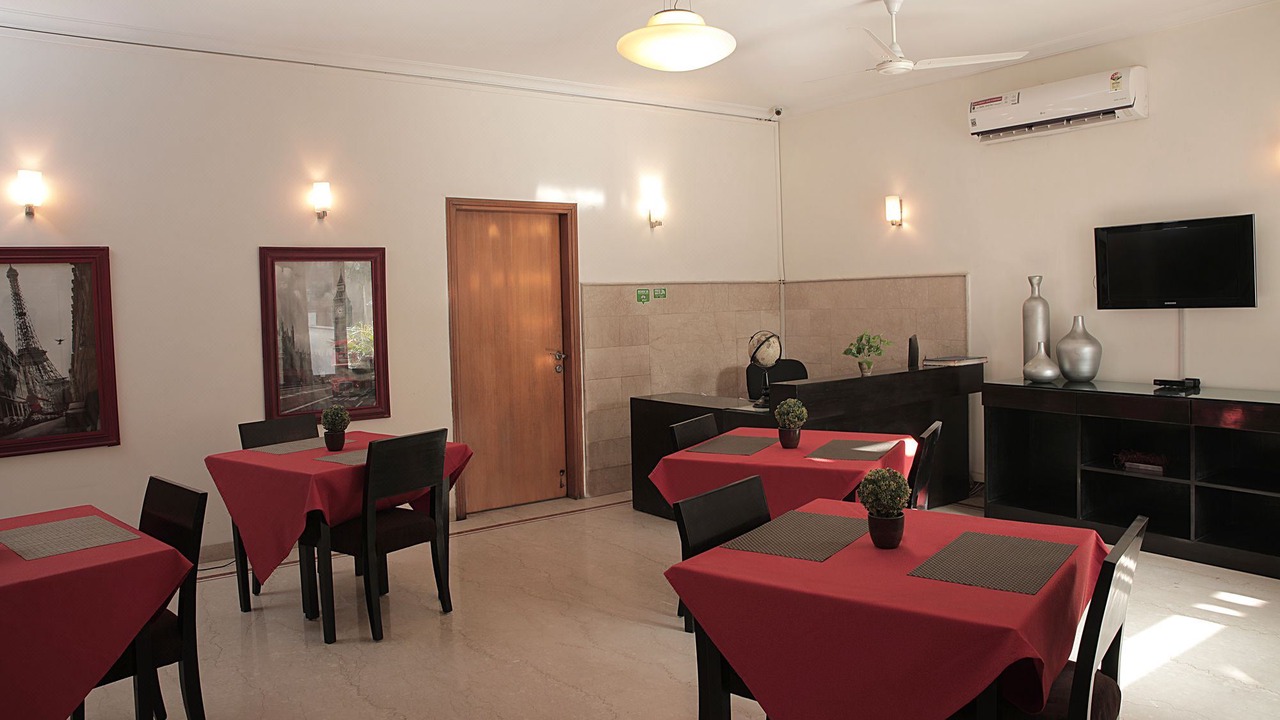 Photo of Livingroom in DLF City
