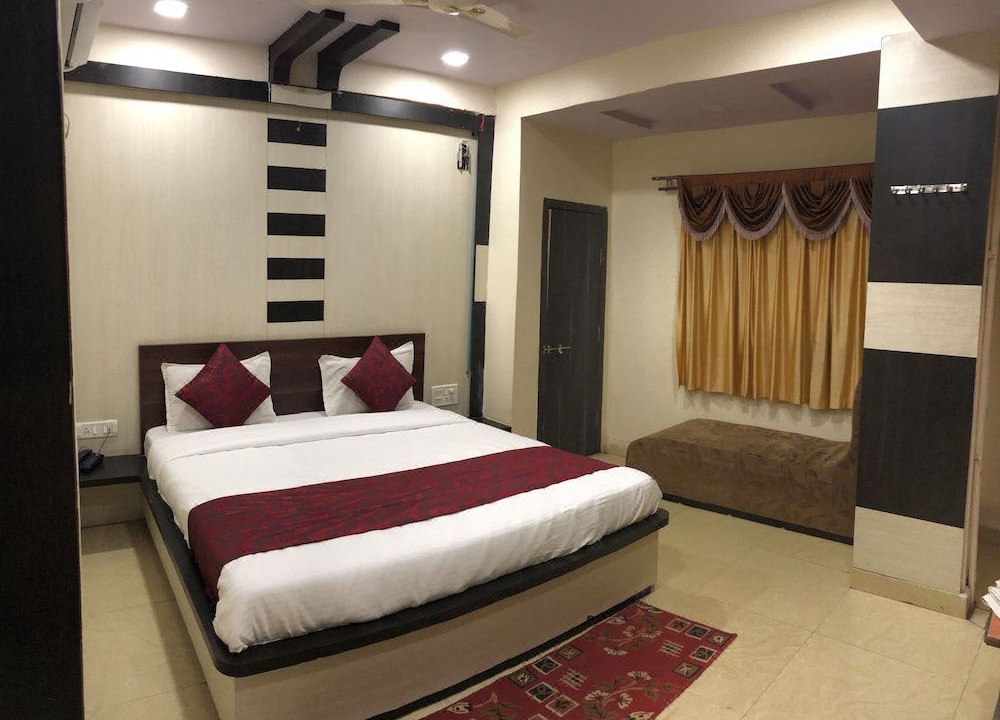 Photo of Bedroom in Pachmarhi