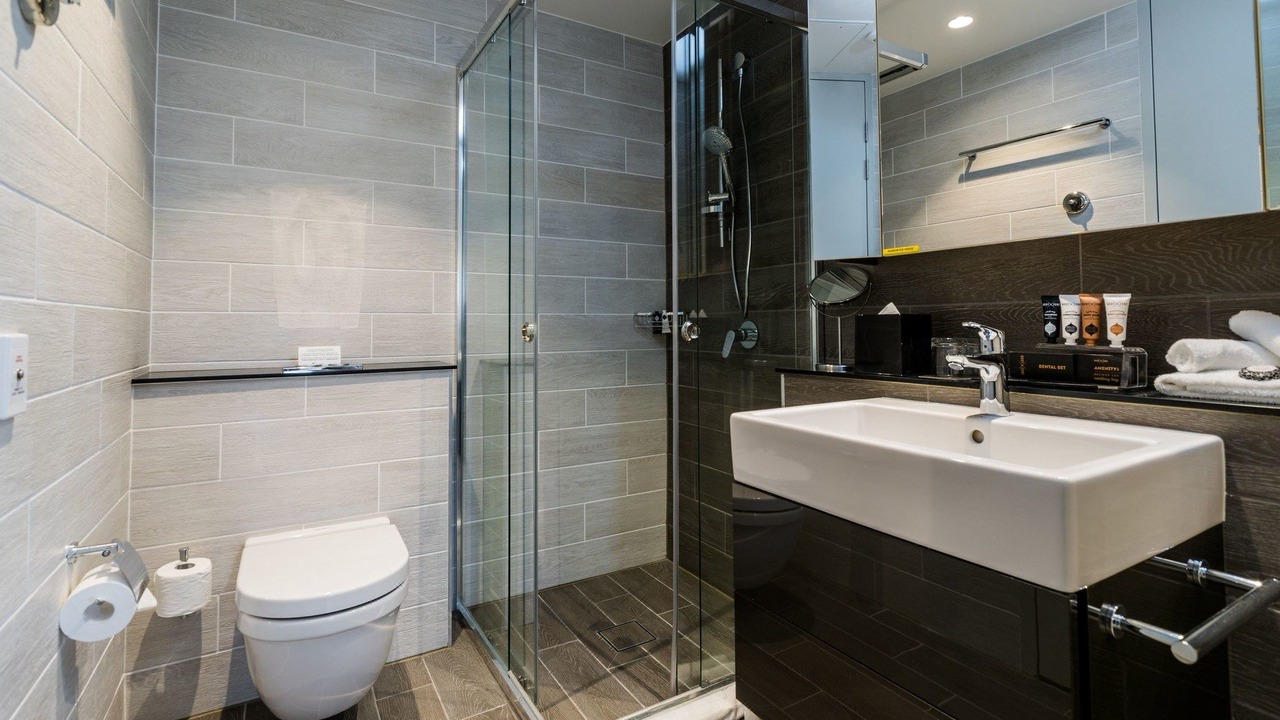 Photo of Bathroom in Mascot
