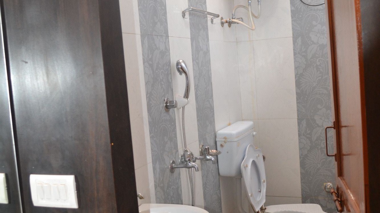 Photo of Bathroom in Pachmarhi