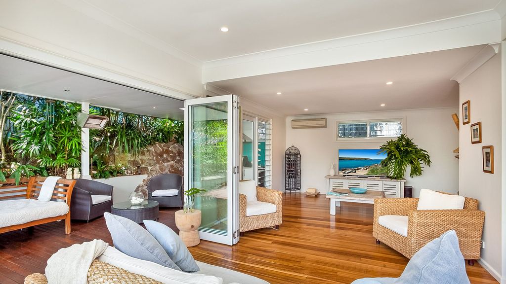 Photo of Livingroom in Newport