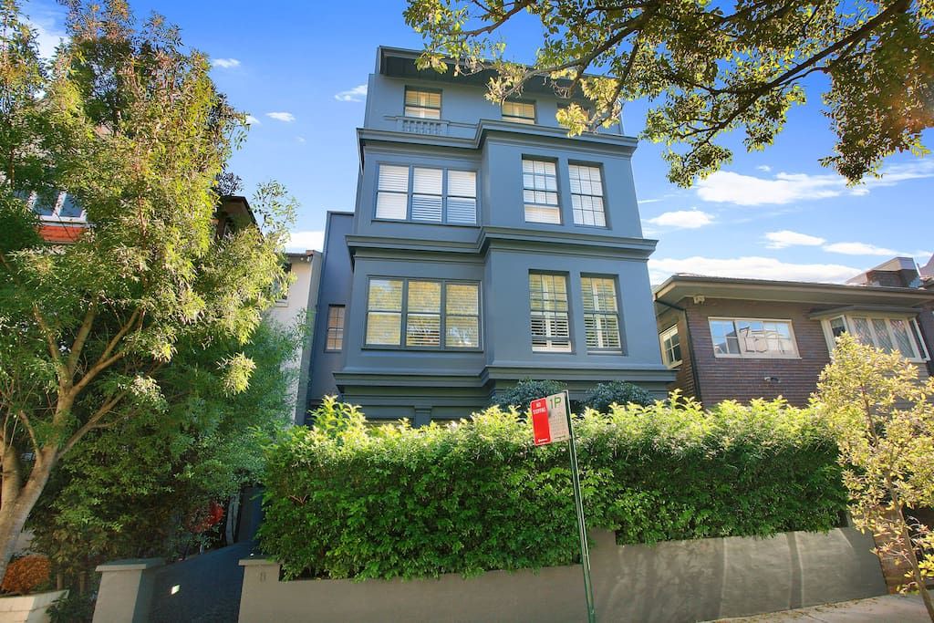 Photo of Buildings in Potts Point