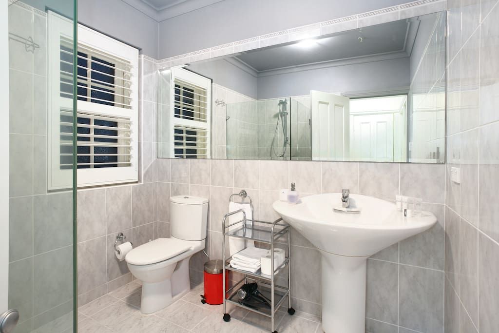 Photo of Bathroom in Potts Point