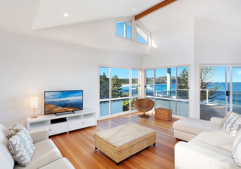 Photo of Livingroom in Macmasters Beach