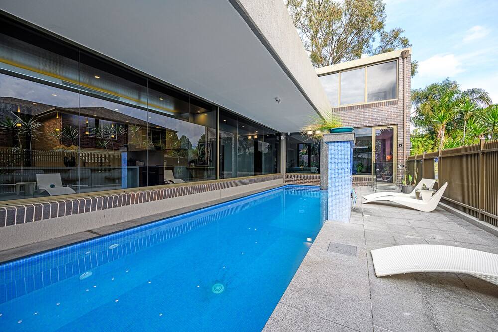 Photo of Outdoor in Putney