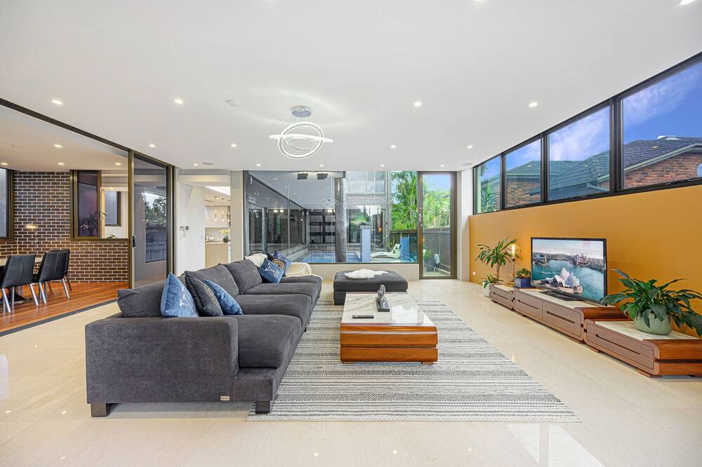 Photo of Livingroom in Putney
