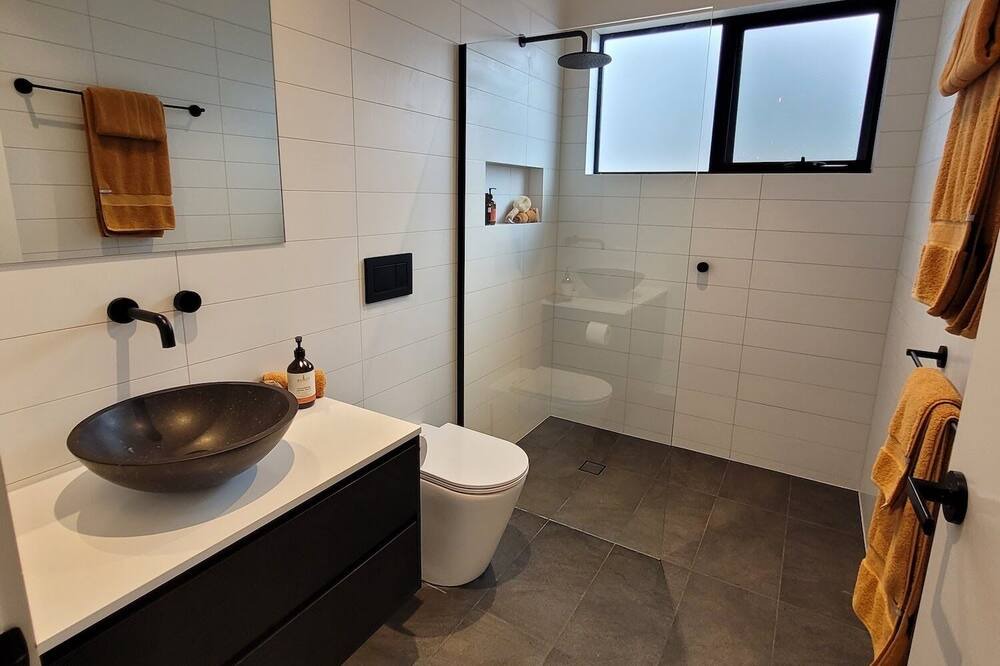 Photo of Bathroom in Blackheath