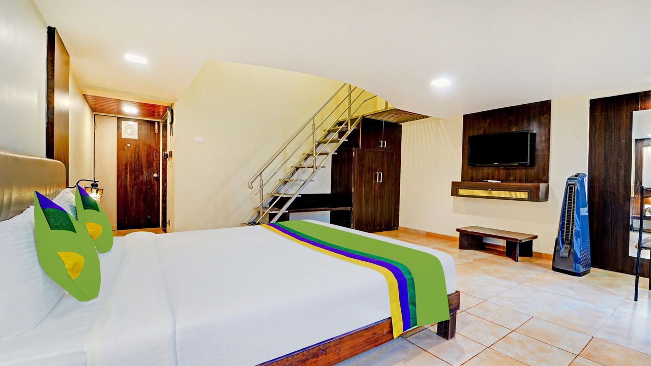 Photo of Bedroom in Mahabaleshwar