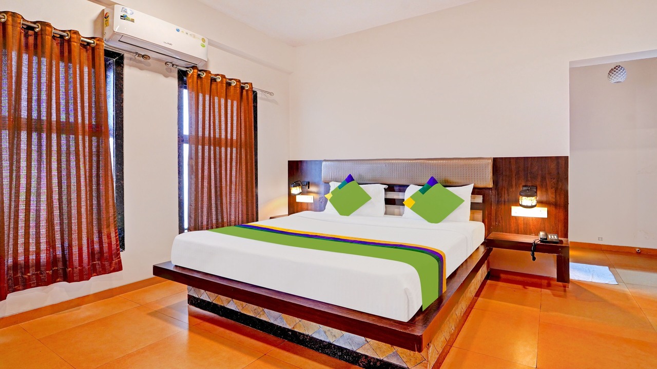 Photo of Bedroom in Mahabaleshwar