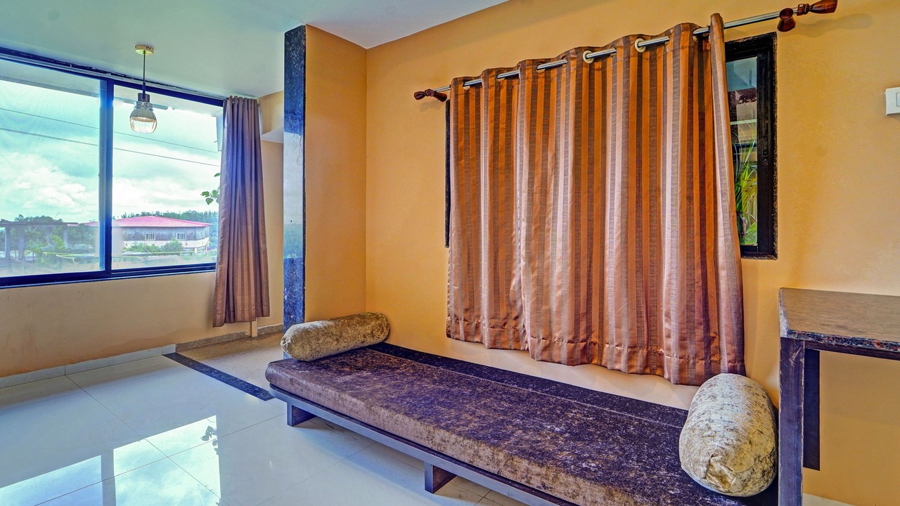 Photo of Bedroom in Mahabaleshwar