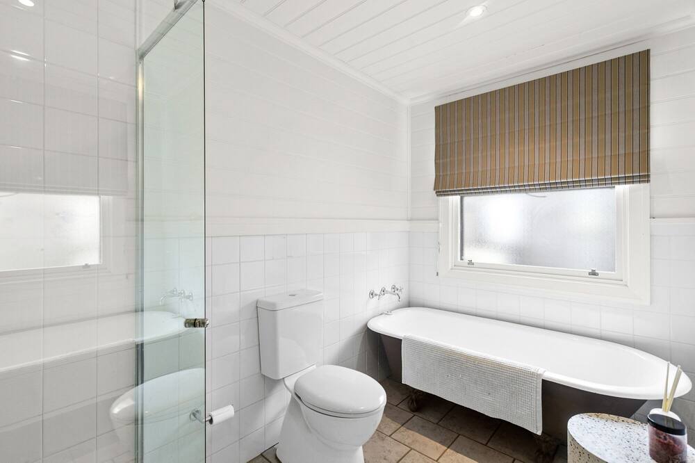 Photo of Bathroom in Burrawang