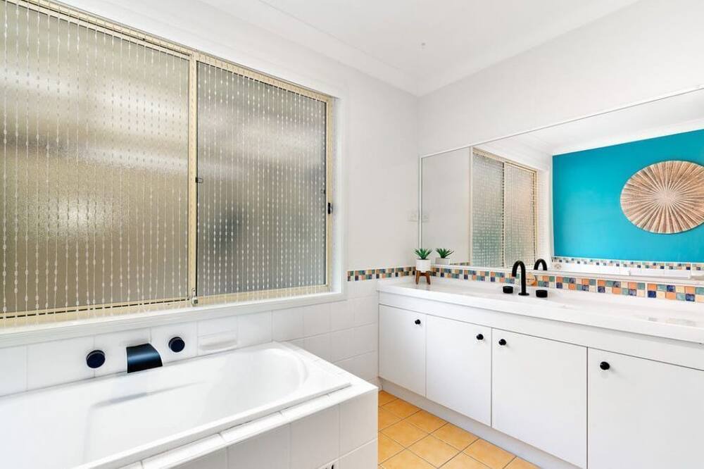 Photo of Bathroom in Lake Haven