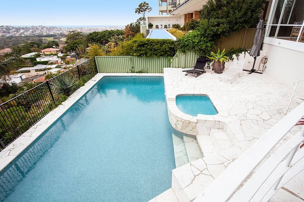 Photo of Others in Bellevue Hill