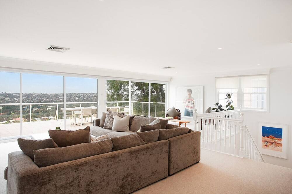Photo of Others in Bellevue Hill