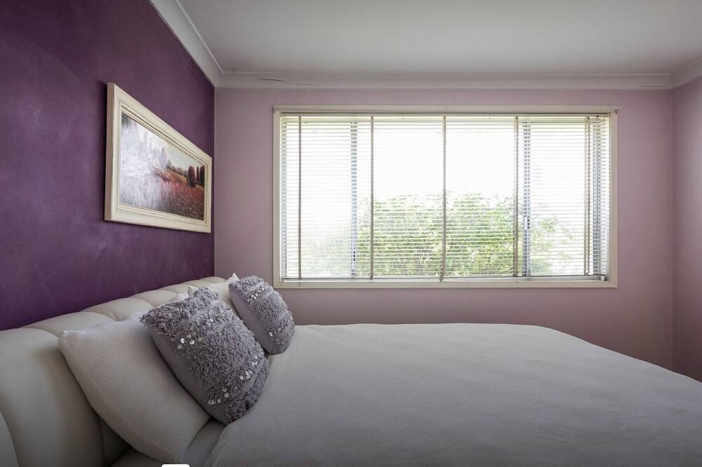 Photo of Bedroom in Cambridge Park