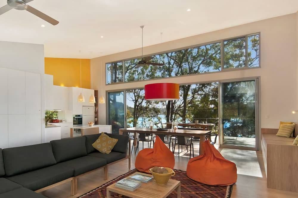 Photo of Livingroom in Pretty Beach Central Coast