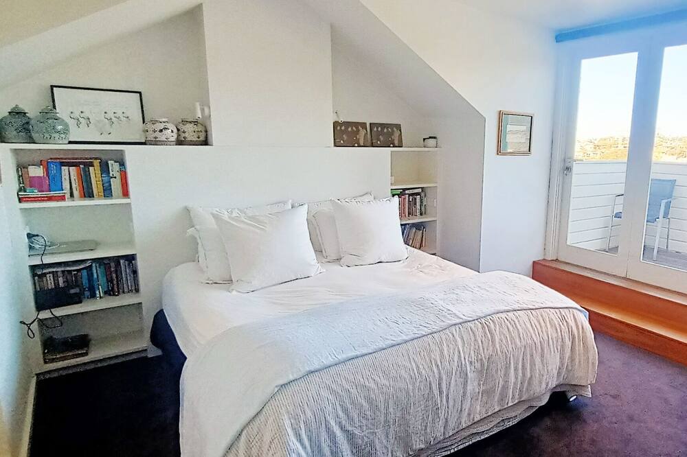 Photo of Bedroom in Bronte