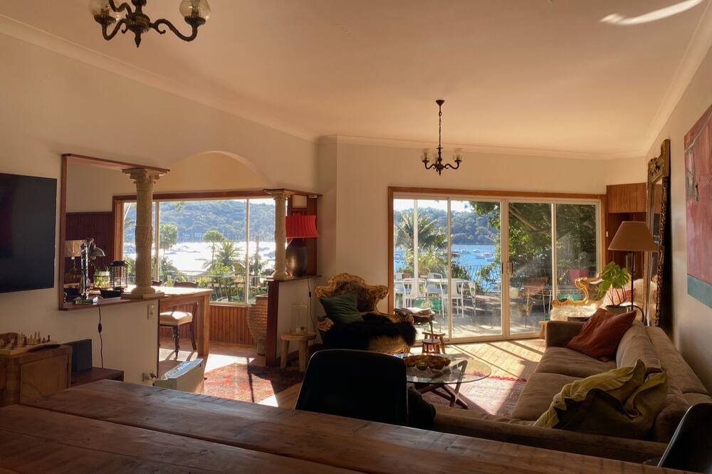 Photo of Livingroom in Avalon Beach