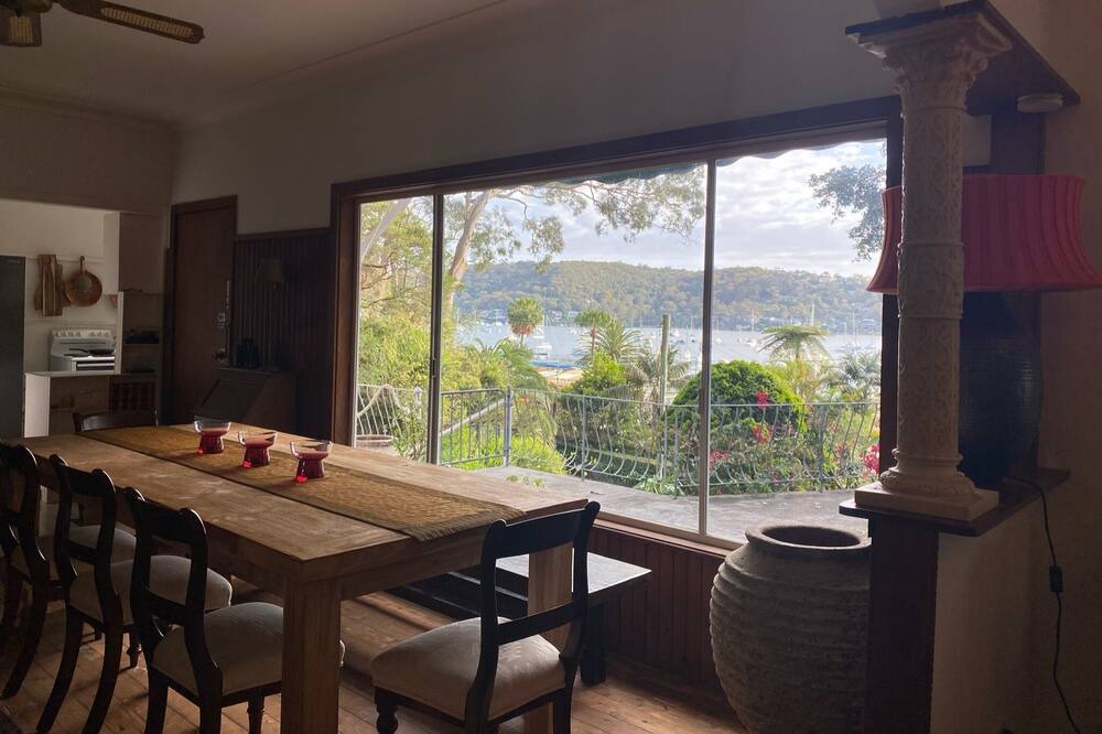 Photo of Livingroom in Avalon Beach