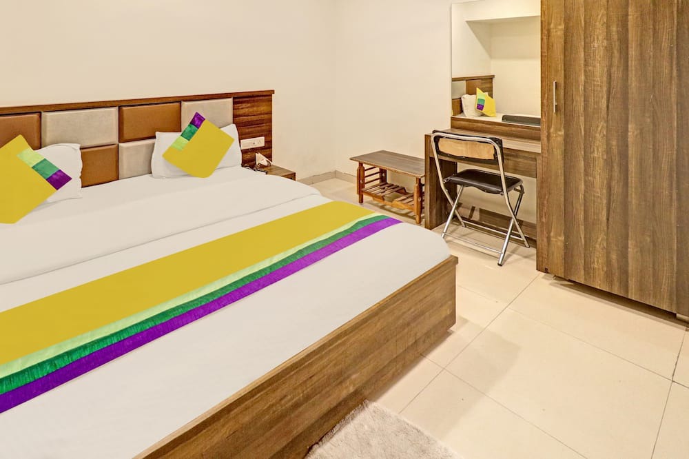 Photo of Bedroom in Ahmedabad City Centre