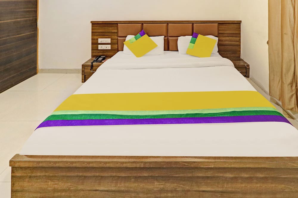 Photo of Bedroom in Ahmedabad City Centre