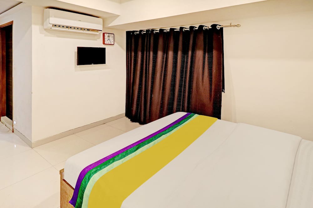 Photo of Bedroom in Ahmedabad City Centre