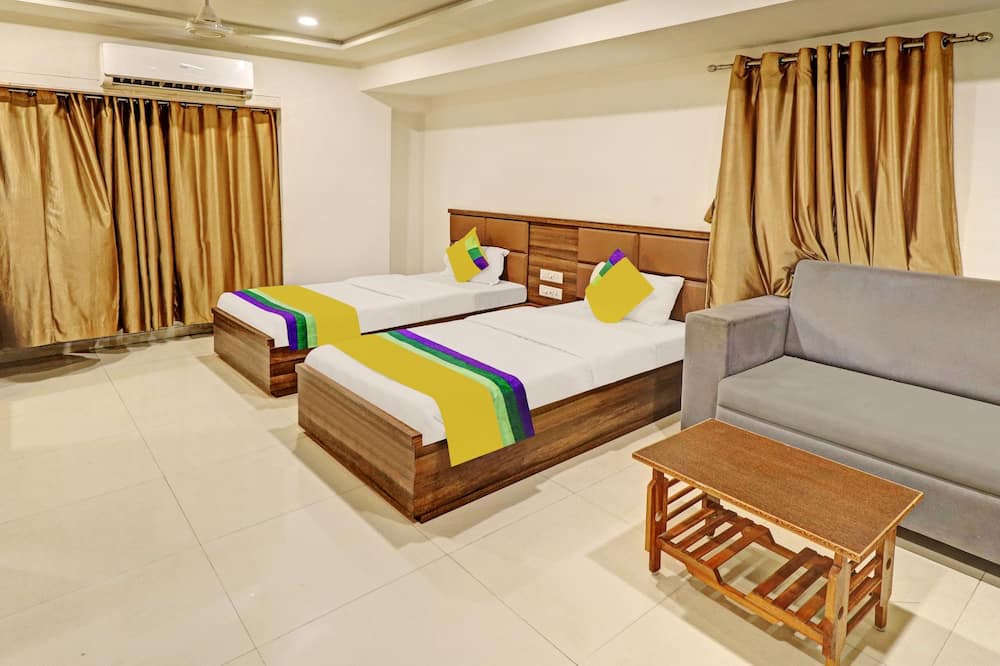 Photo of Bedroom in Ahmedabad City Centre