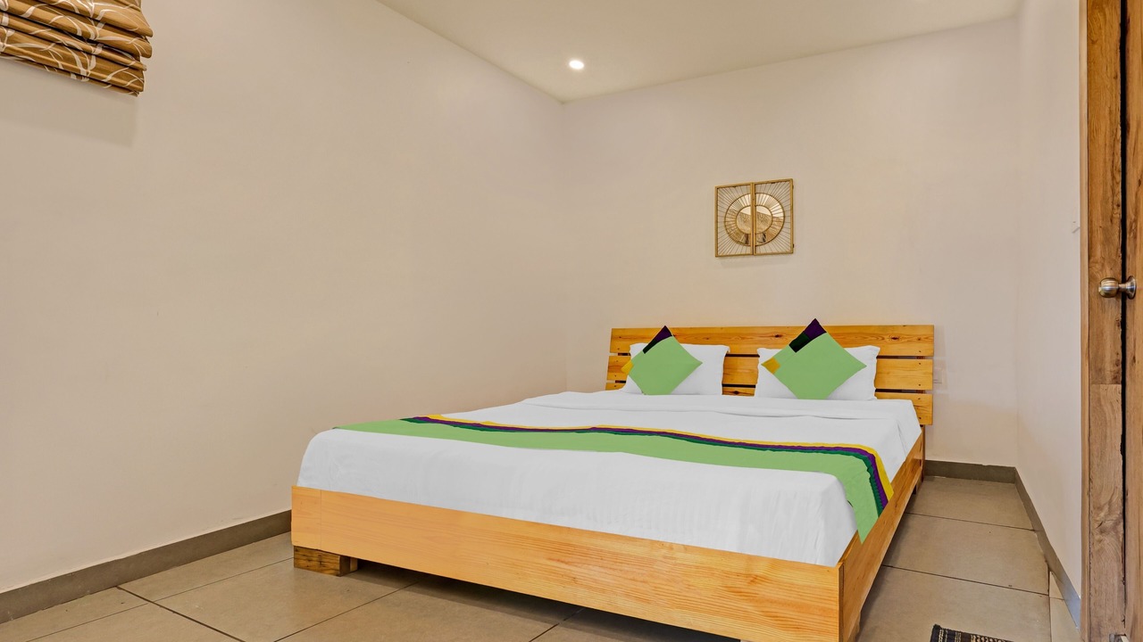 Photo of Bedroom in Bhimtal