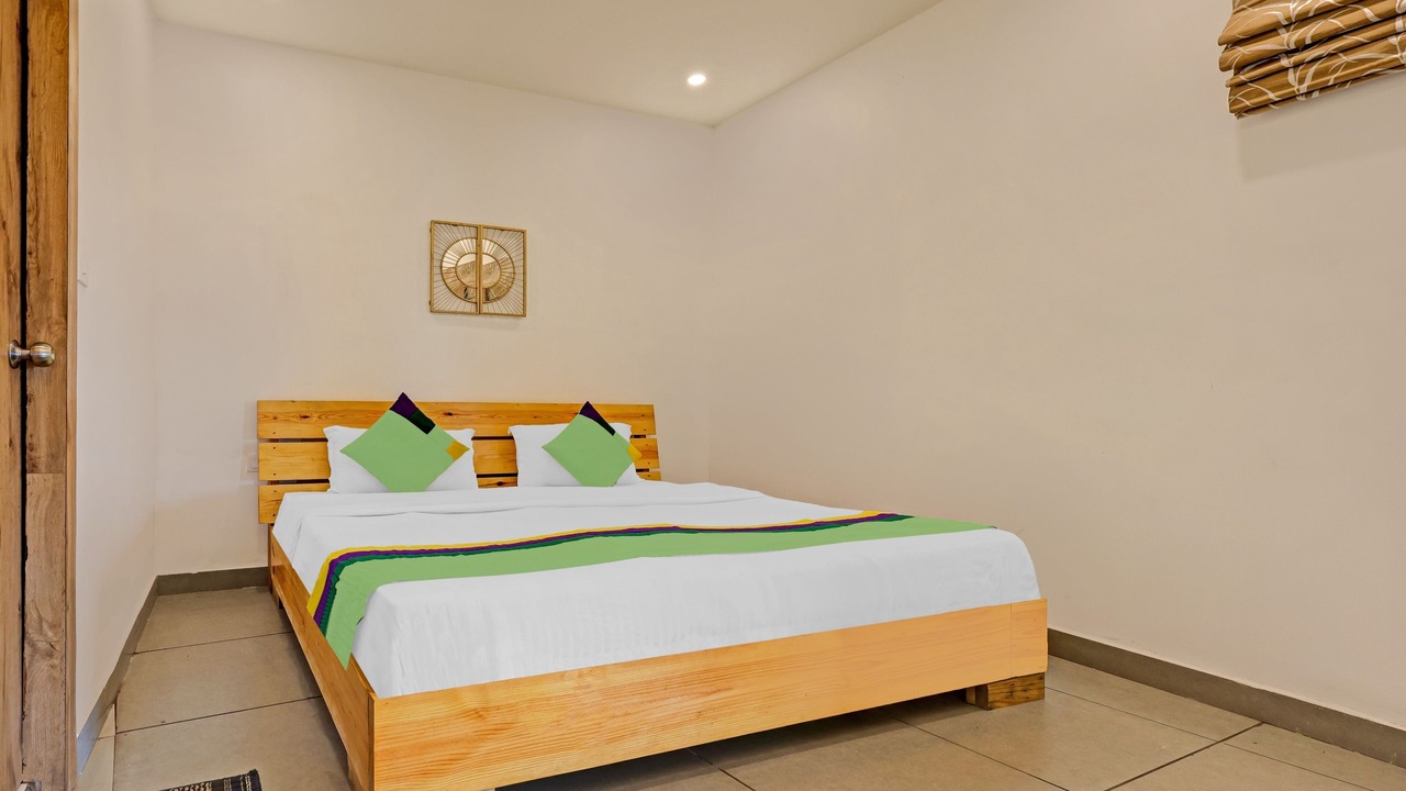 Photo of Bedroom in Bhimtal