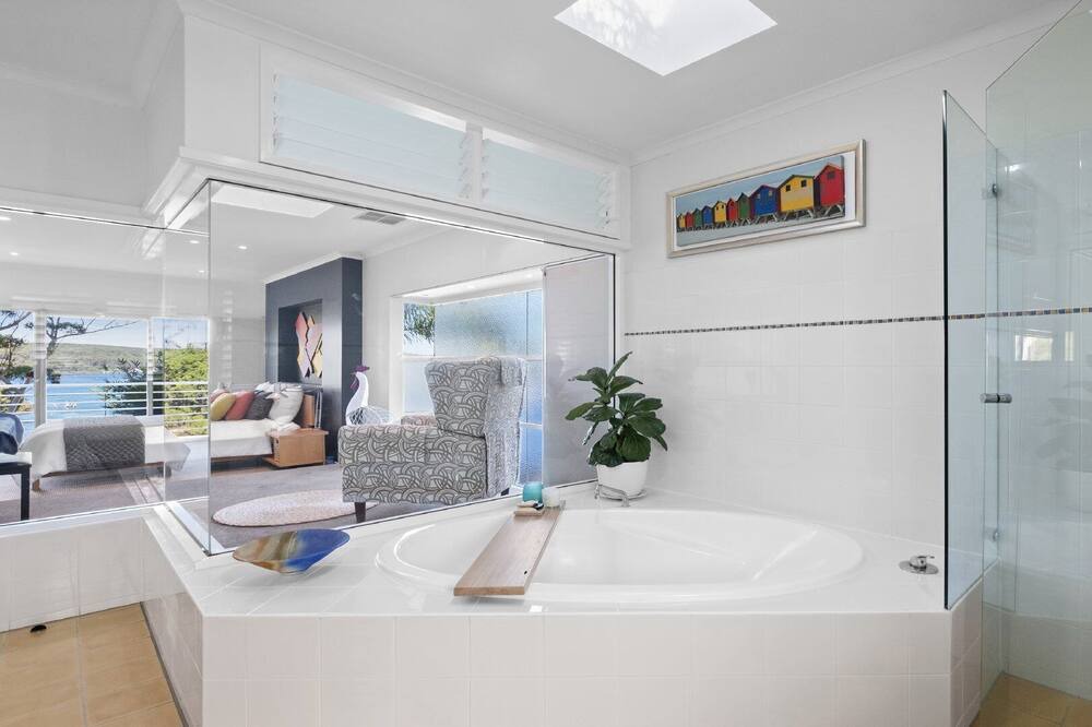 Photo of Bathroom in Daleys Point