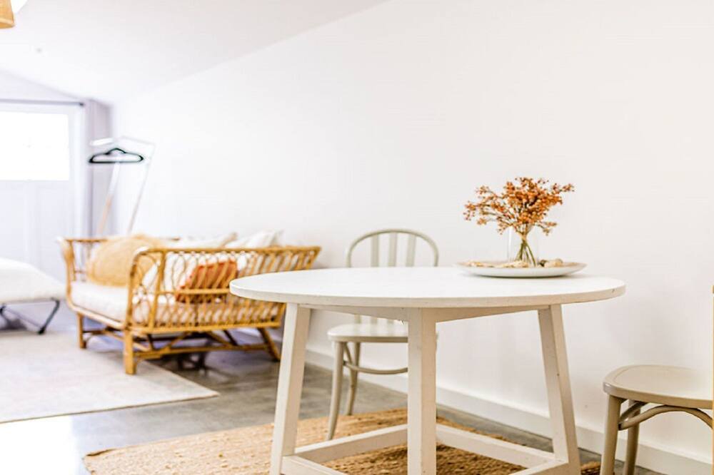 Photo of Livingroom in Avalon Beach