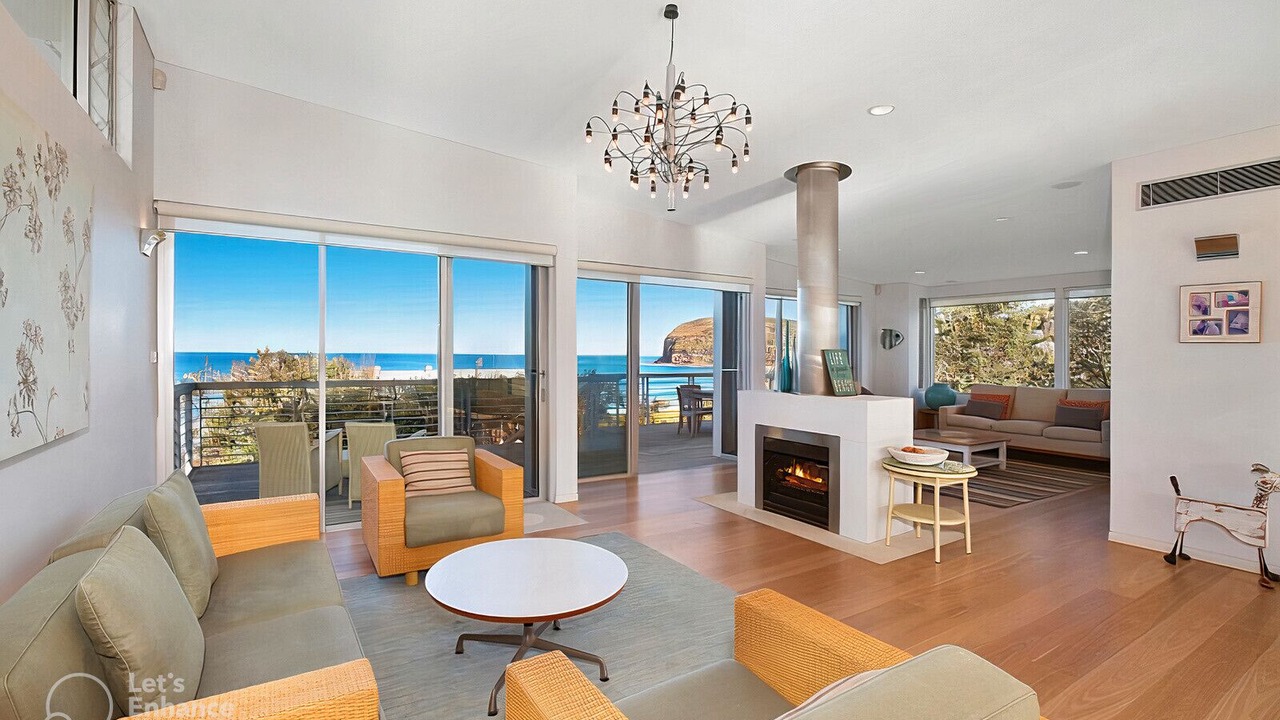 Photo of Livingroom in Macmasters Beach