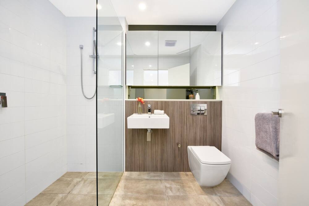 Photo of Bathroom in Wentworth Point