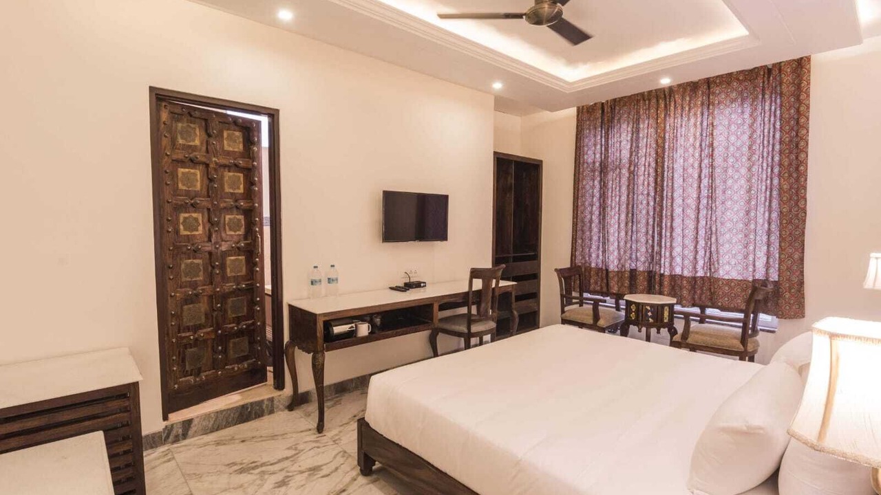 Photo of Bedroom in Pink City