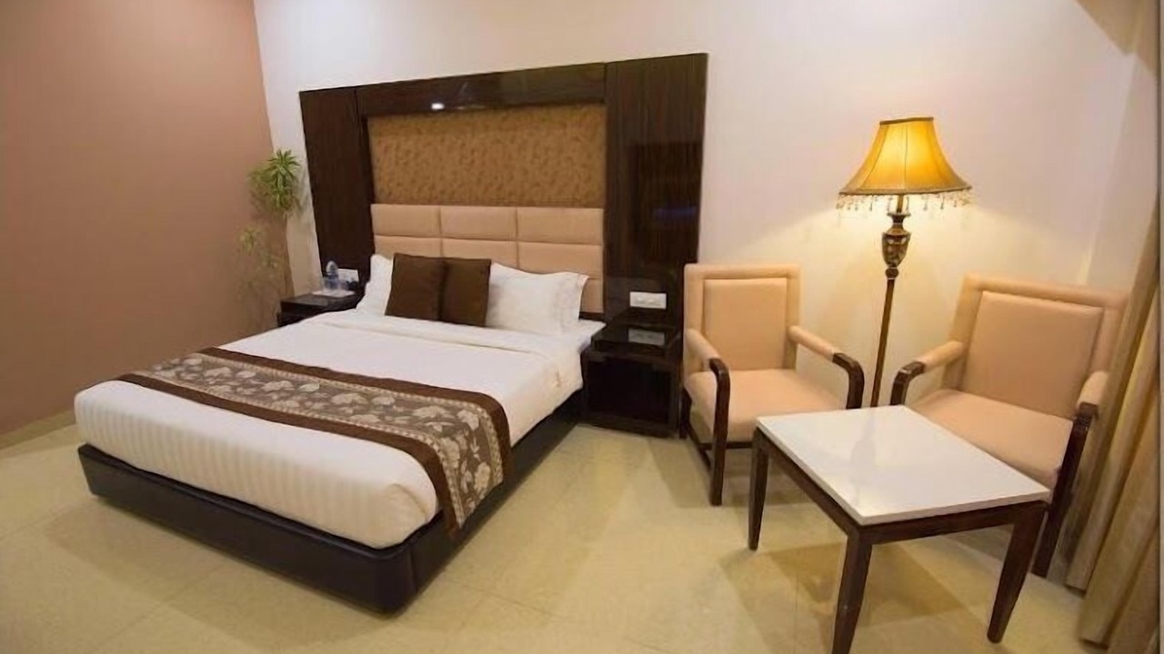 Photo of Bedroom in Bhopal
