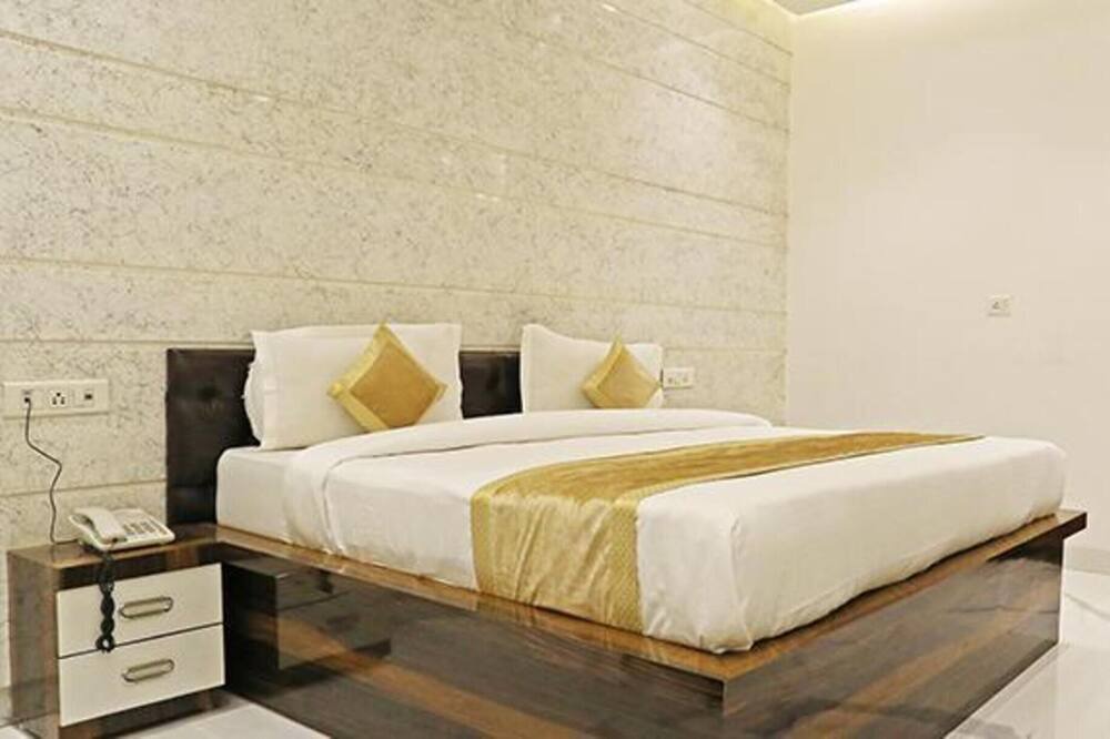 Photo of Bedroom in Dariyaganj