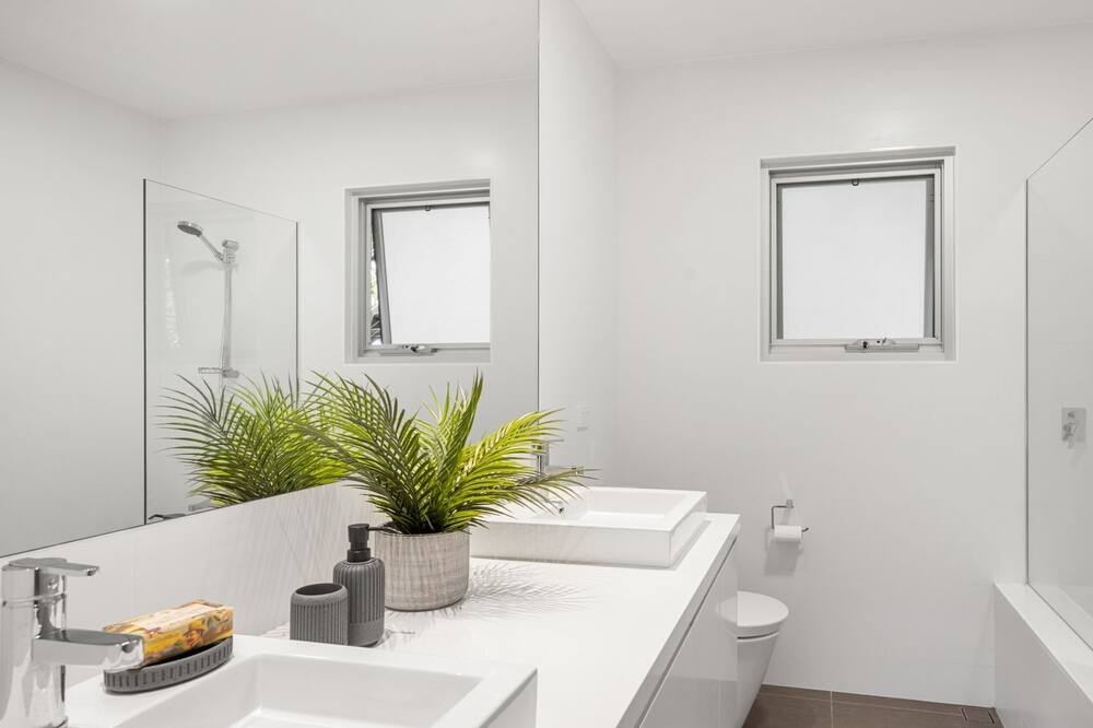 Photo of Bathroom in Macmasters Beach