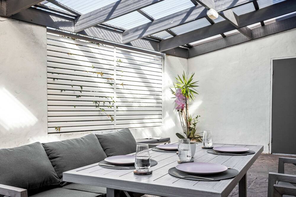 Photo of Outdoor in Figtree