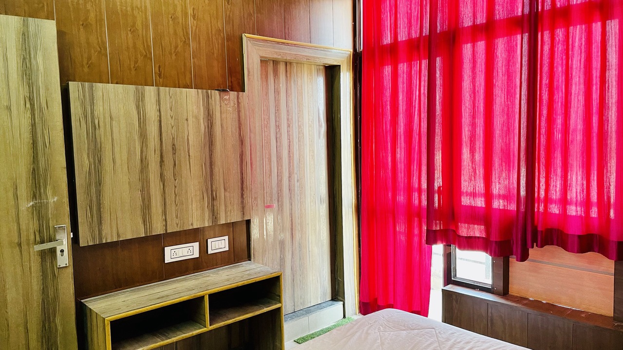 Photo of Bedroom in Mathura