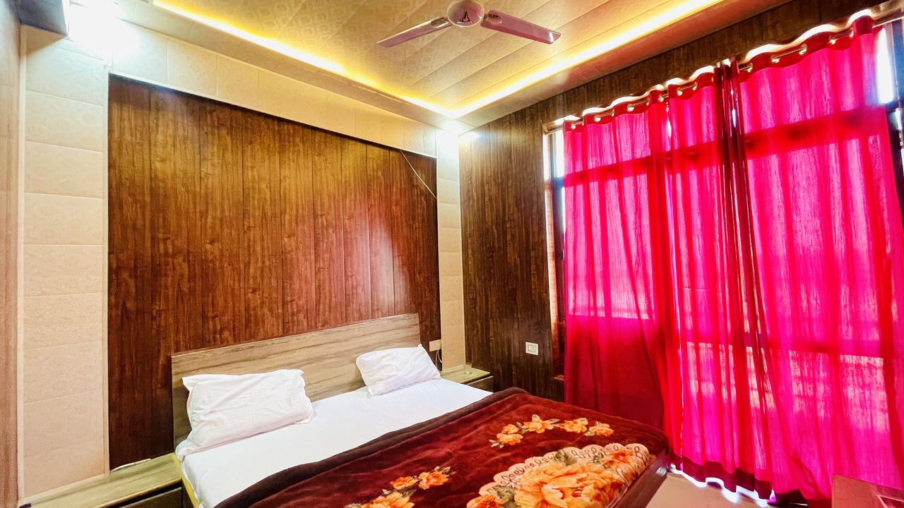 Photo of Bedroom in Mathura