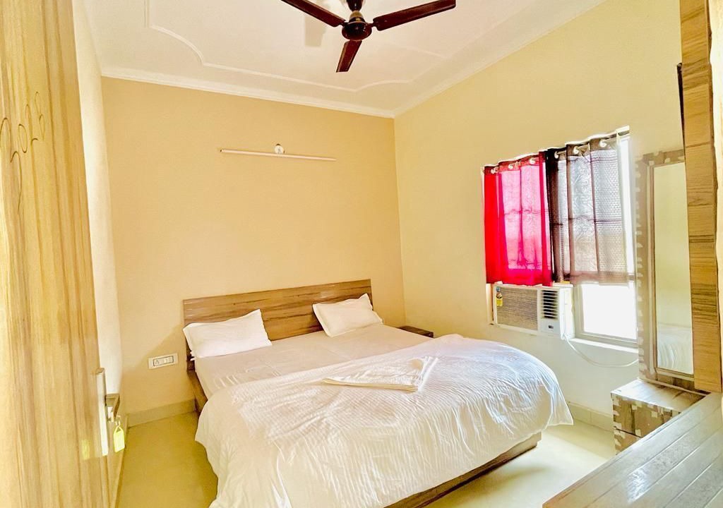 Photo of Bedroom in Mathura