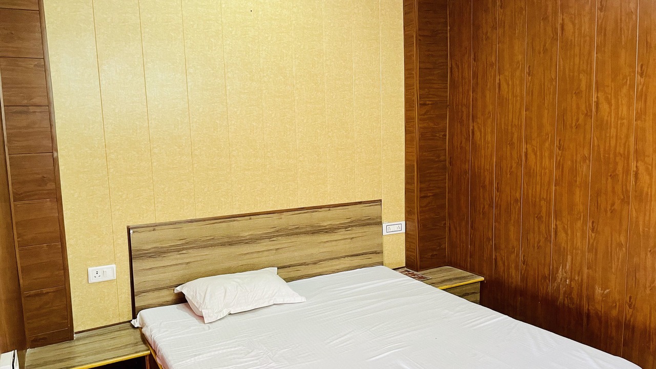 Photo of Bedroom in Mathura