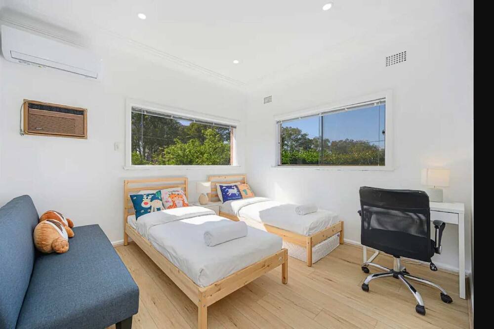 Photo of Bedroom in Willoughby