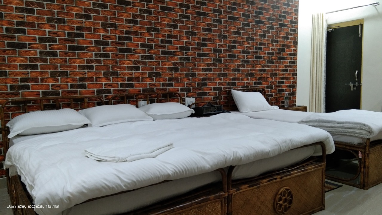 Photo of Bedroom in Damoy