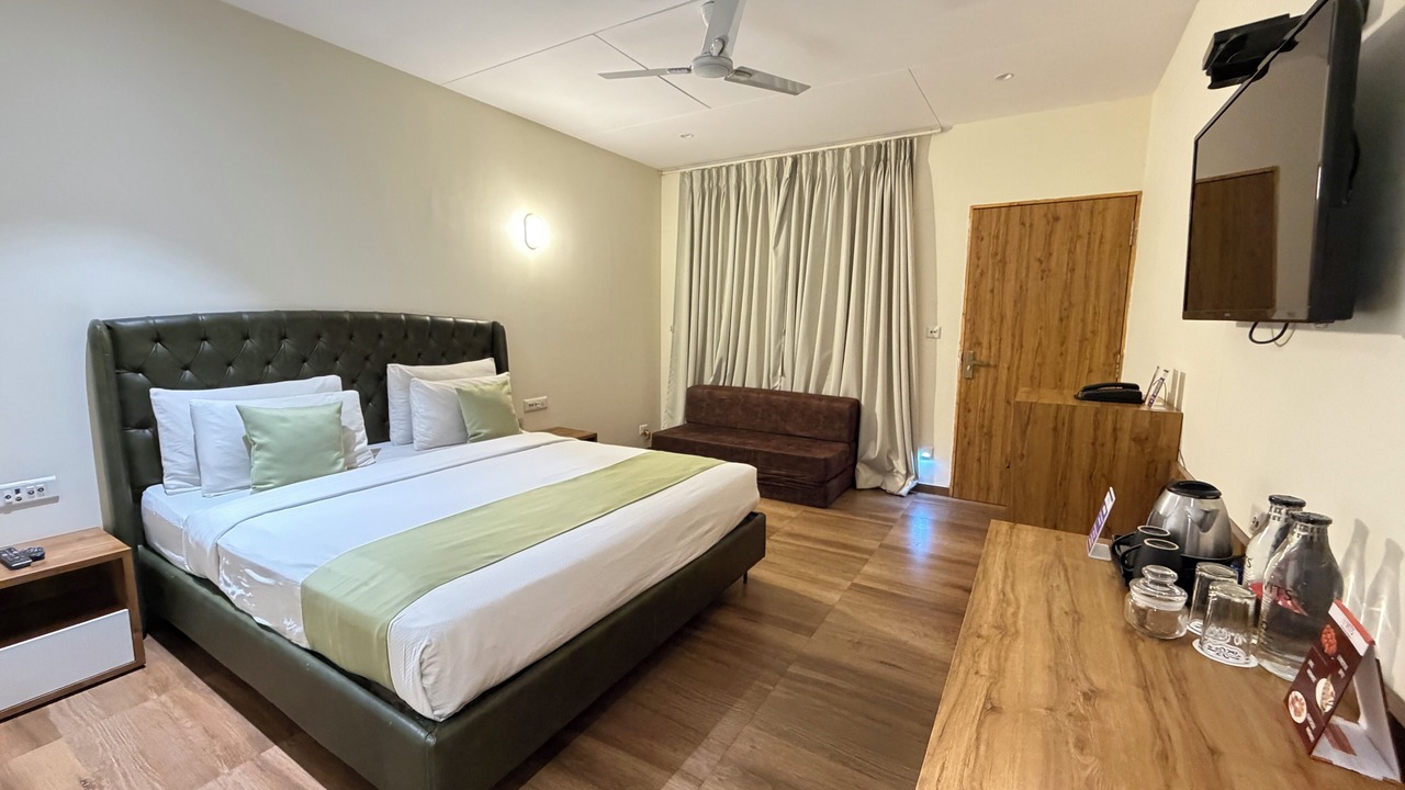 Photo of Bedroom in Daman